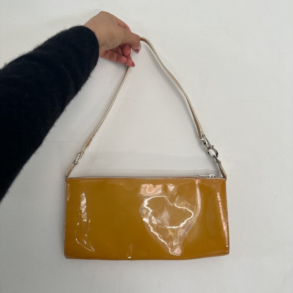 Y2K Vintage Salvatore Ferragamo Yellow Shoulder Bag 
In great condition!